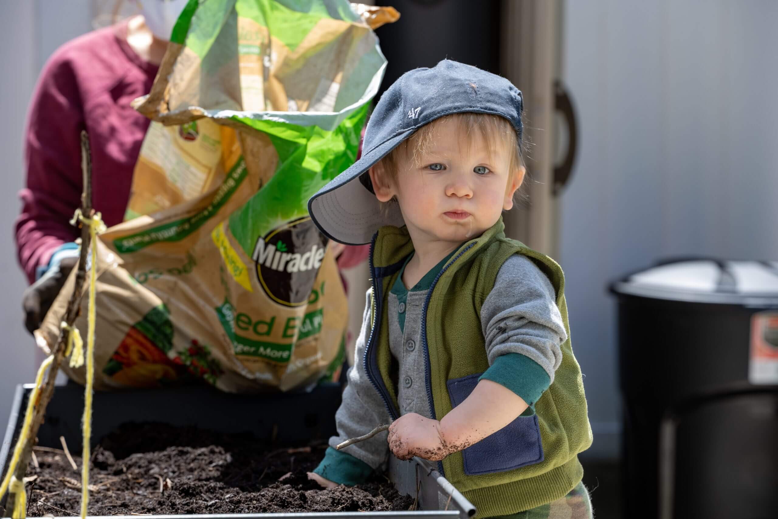 5 Easy Ways to Engage Kids in Gardening